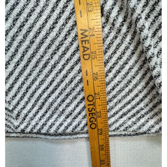 Lane Bryant Womens Chevron Knitted Sweater Size 18/20 Black Gray V-Neck Pullover - Picture 7 of 11